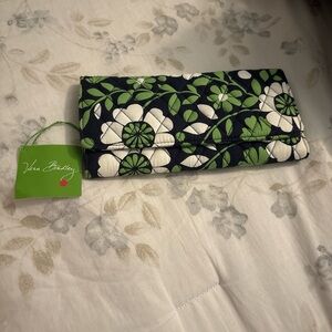 Vera Bradley Green and White Floral Wallet